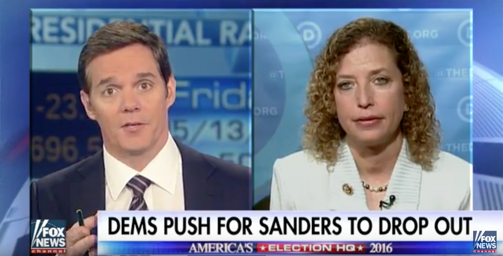 DNC Chair Bewilders Fox News Anchor With Claim on FBI's 'Investigation' Into Clinton Emails