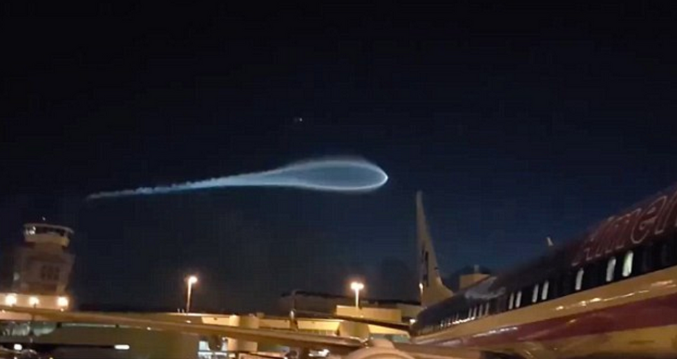 Video: Airport Workers Stunned at Sight of Strange Phenomenon in Miami Night Sky