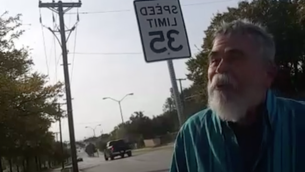 This Texas man has a roadside message for Muslims that is getting people's attention