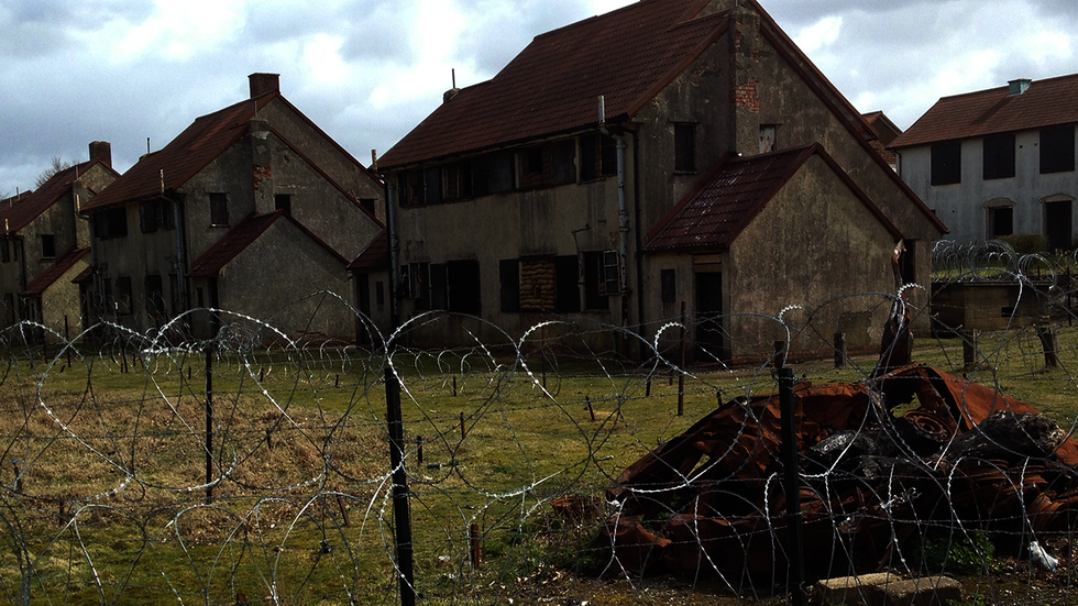 Would you risk your kids’ lives by moving them near an ISIS hotbed? This American family does