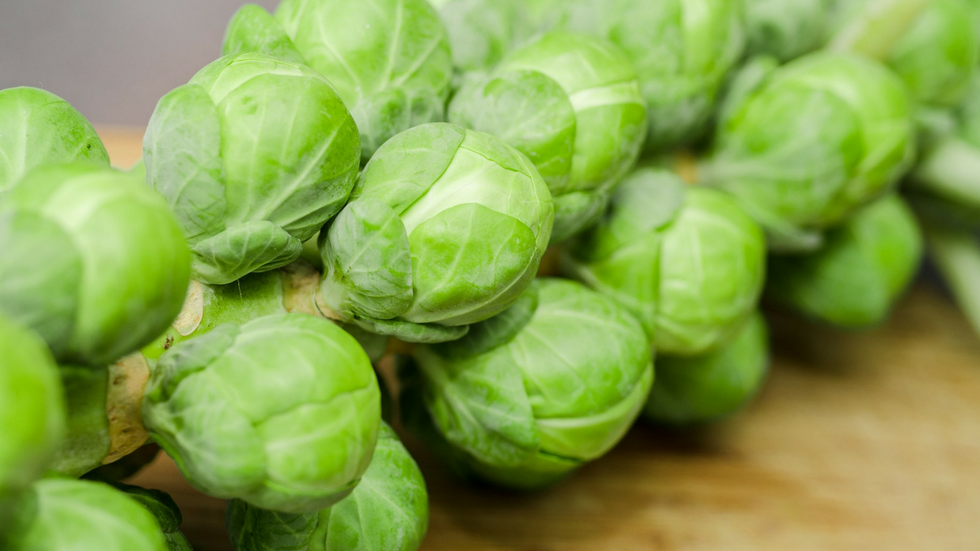 Listen: Stalk vs. no stalk: How should you buy Brussels sprouts?