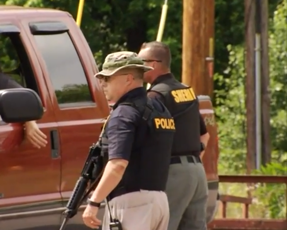 BREAKING: Deputy found dead in his patrol car; manhunt underway for suspected killer in Tennessee