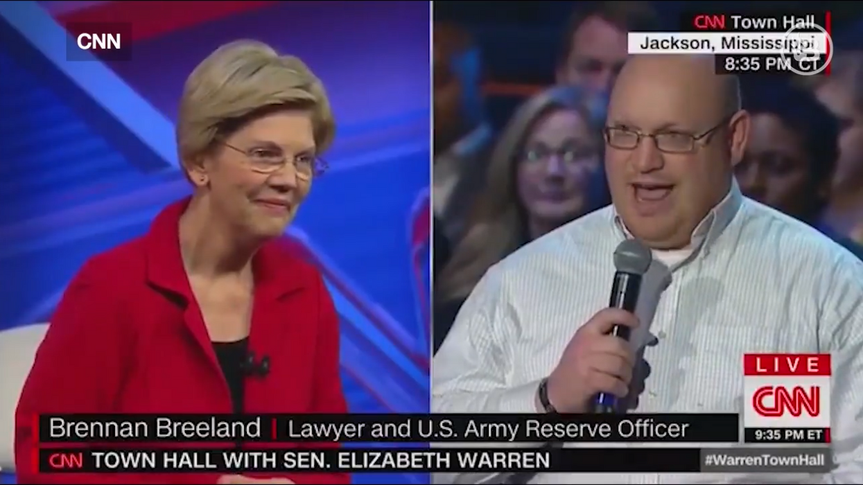 Elizabeth Warren throws her family under the bus when pressed on Native American heritage