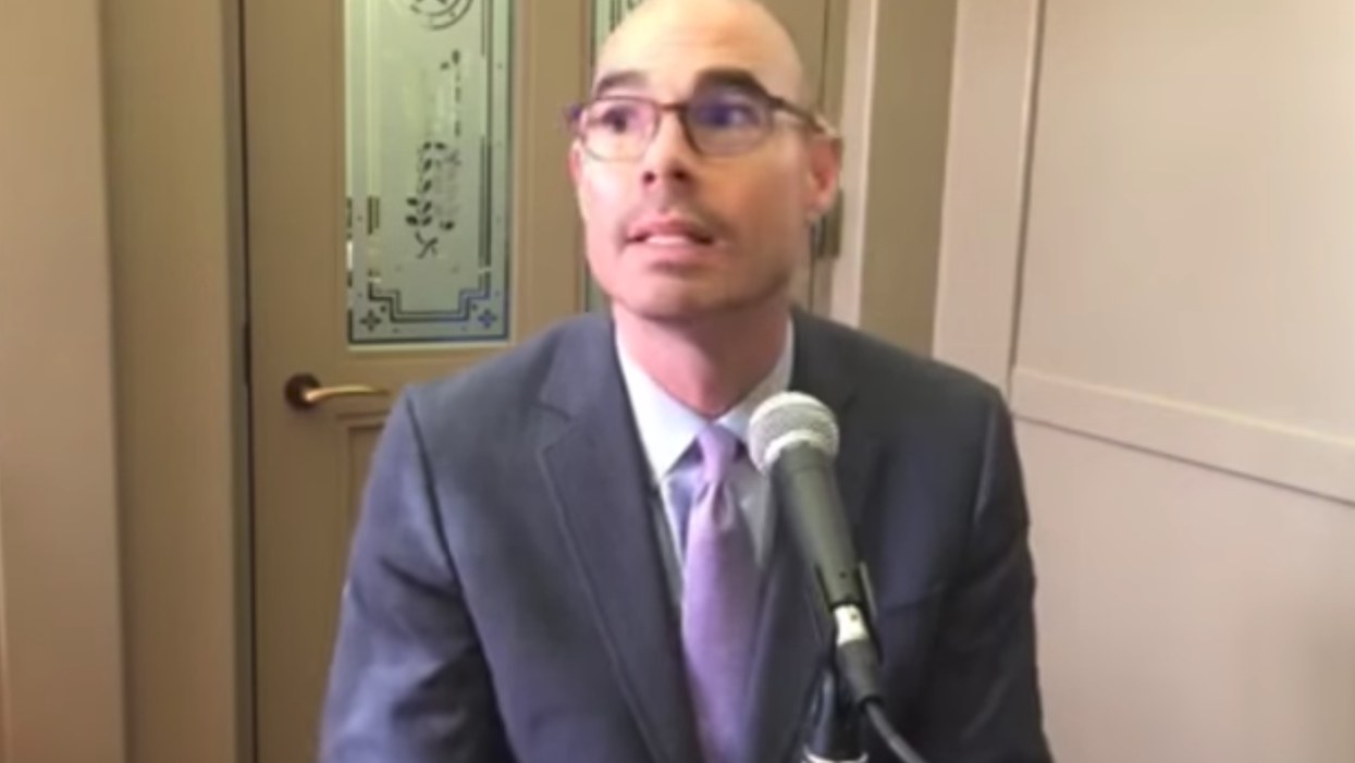Texas House Speaker drops a gun rights bill—because a gun rights activist showed up at his house