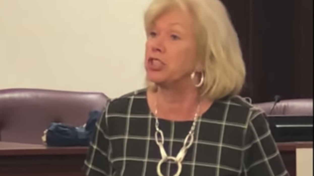 Illinois lawmaker threatens gun owner with confiscation when he questions proposed semiautomatic ban
