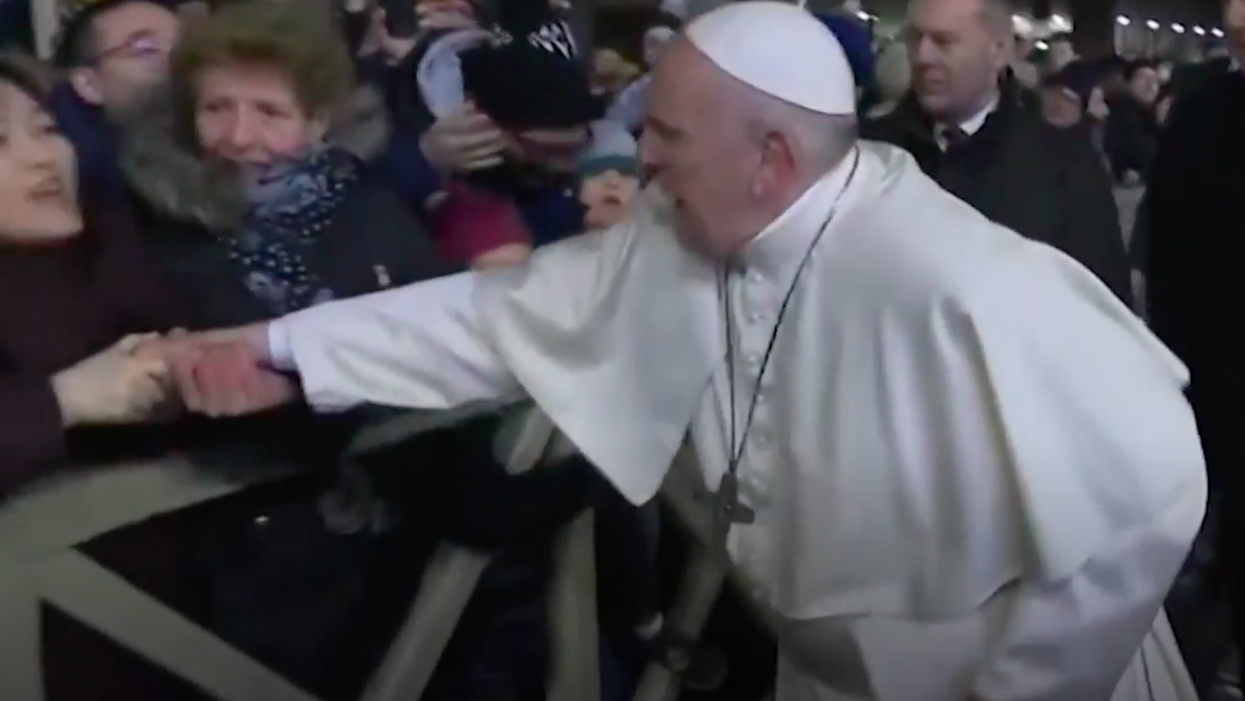 VIDEO: Pope Francis slaps away woman's hand, apologizes after recording goes viral