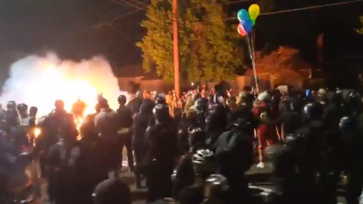 Portland protester catches on fire after rioters throw Molotov cocktails and launch fireworks at police