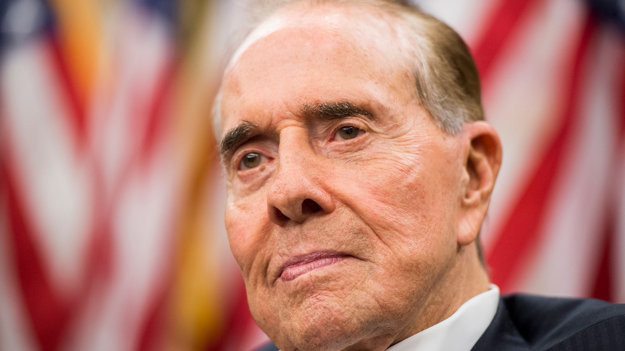 Former Sen. Bob Dole diagnosed with Stage 4 lung cancer