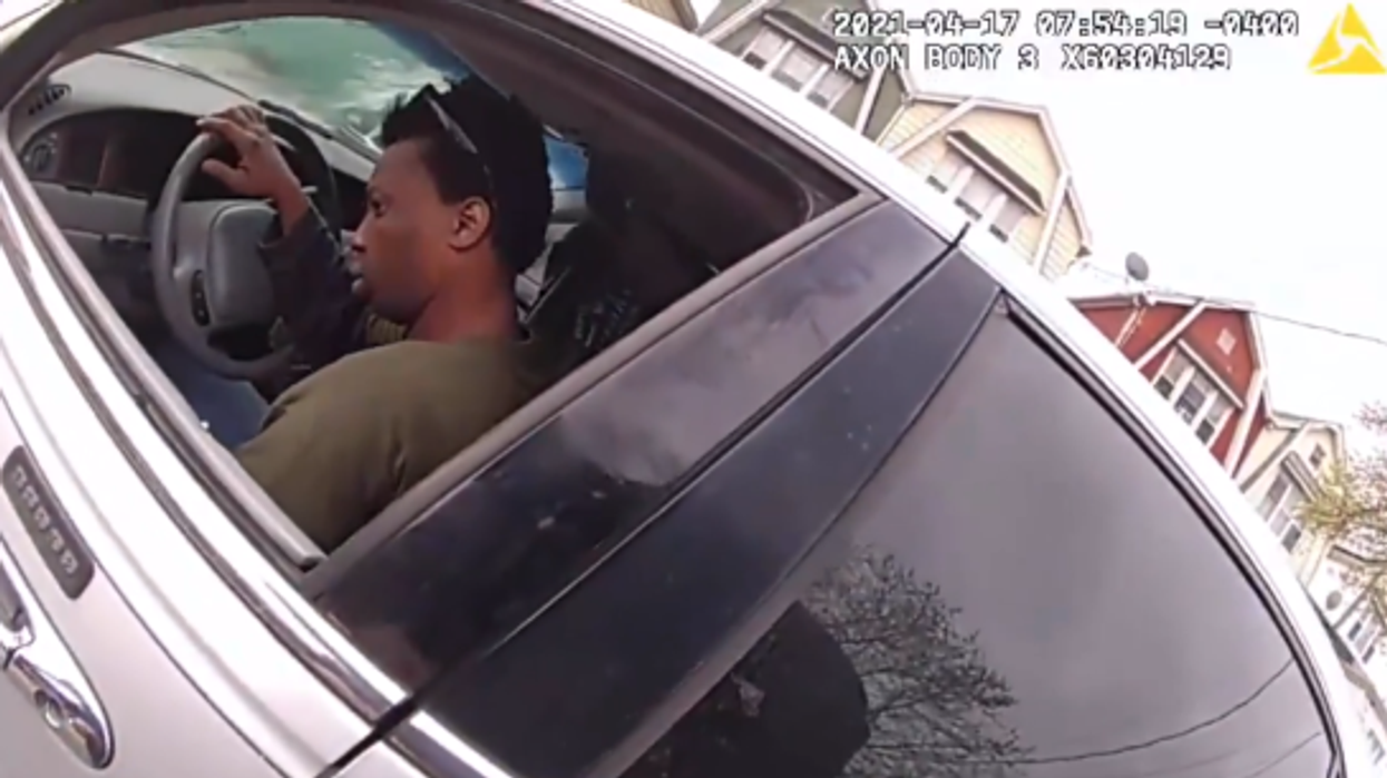 VIDEO: NYPD says man threw 'chemical' and Molotov cocktail at cops during traffic stop; suspect faces federal charges