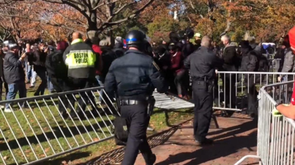 VIDEO: Boston cops in riot gear quash violence after Antifa targets vaccine mandate protest