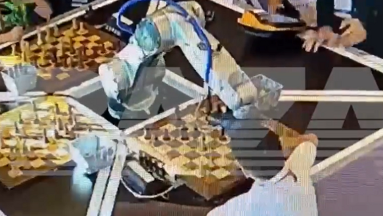 Video: Russian chess robot breaks 7-year-old boy's finger during tournament