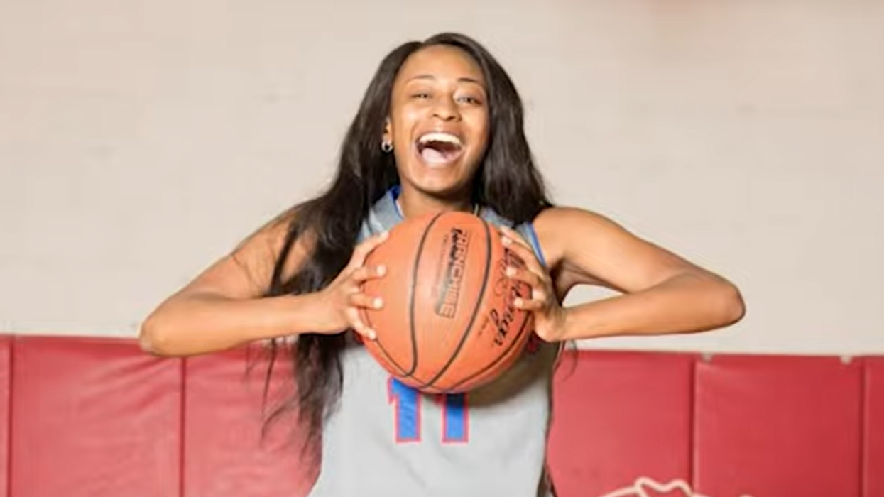 New Orleans airport baggage handler dies in freak conveyer belt accident: 'She was my baby girl. Everybody loved her.'