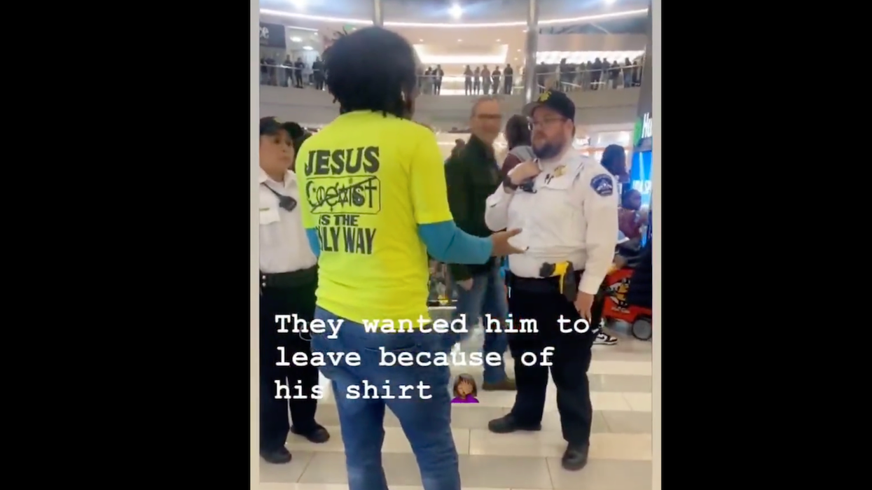 Man who was 'offending' shoppers with 'Jesus Saves' shirt — and was ordered to remove it or leave Mall of America — eventually was allowed to stay, keep shirt on