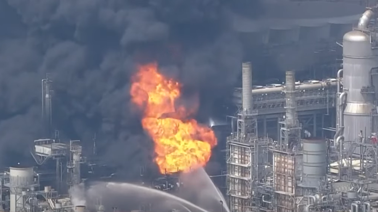 Video: Officials investigating massive fire at Shell petrochemical plant in Texas that sent 9 contractors to the hospital