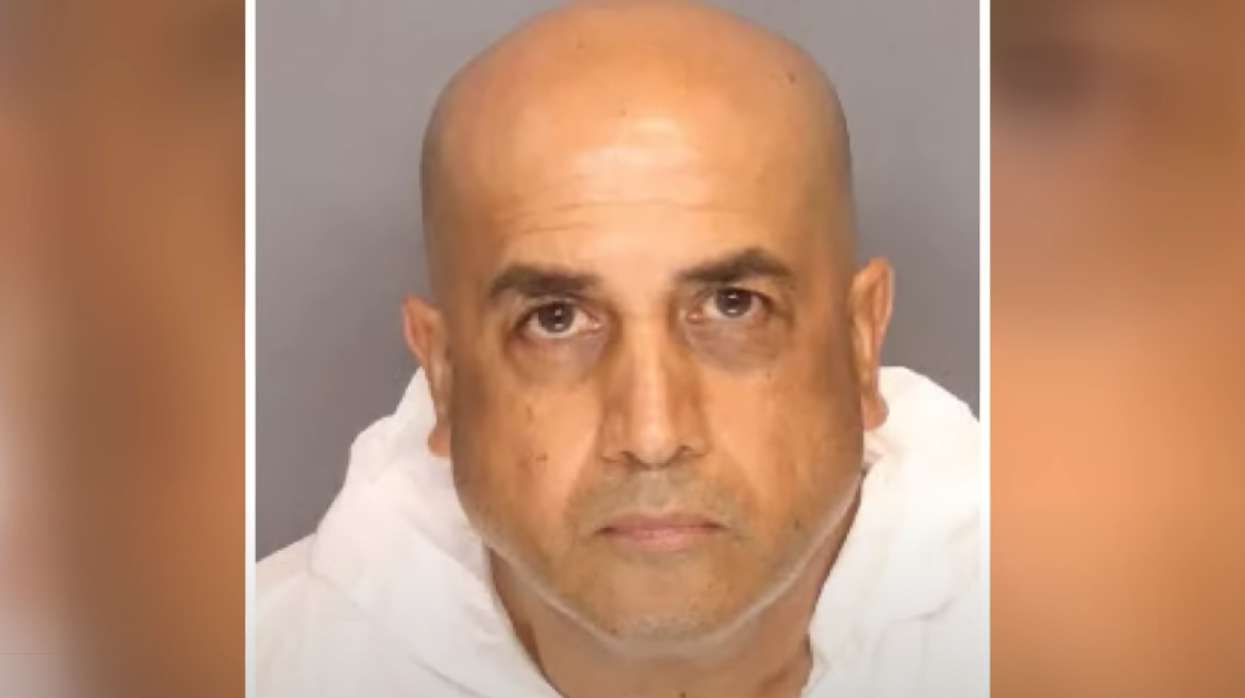 California man commits love triangle slayings of wife and her girlfriend, turns himself in at police station to confess murders: Authorities