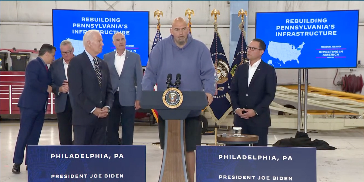 Video: Sen. Fetterman struggles with words, wears hoodie, shorts to I-95 rebuilding event with President Biden | Blaze Media