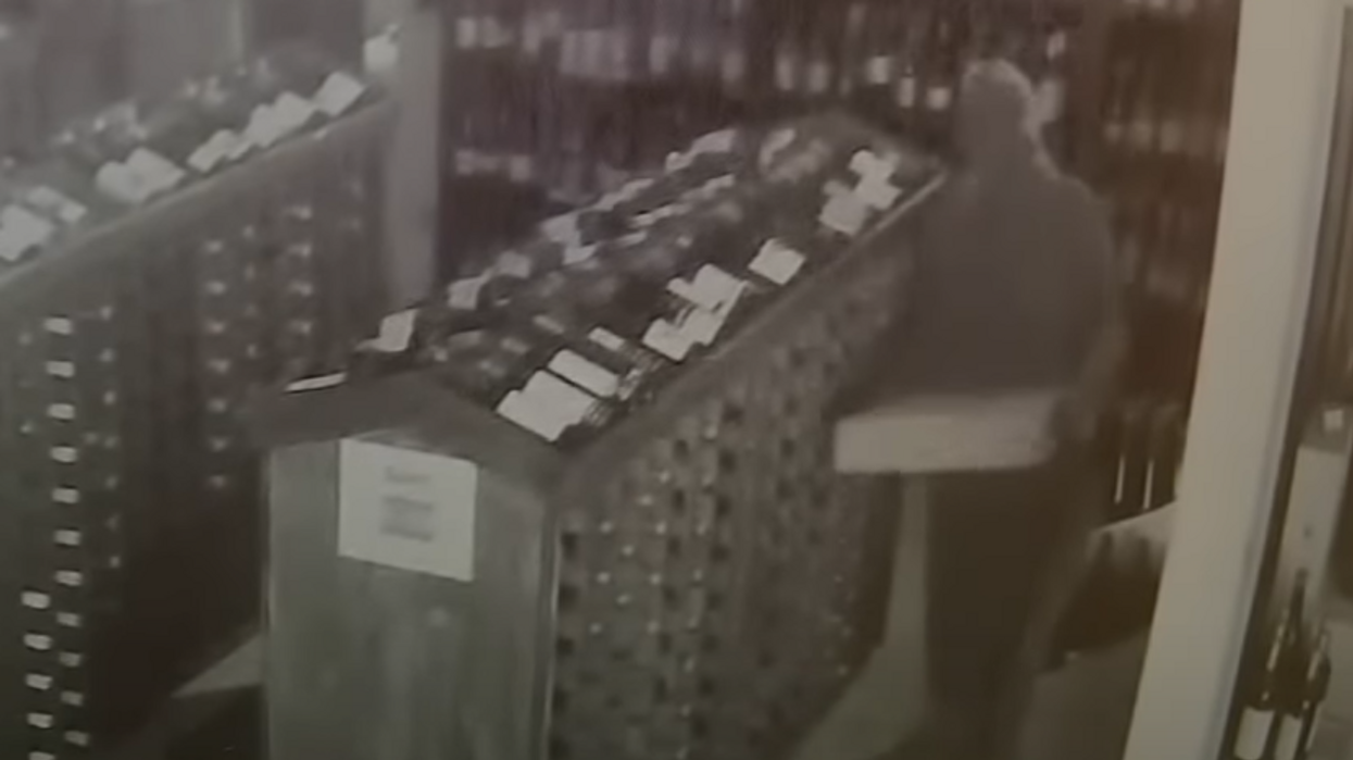 Over $600,000 in 'irreplaceable' wine stolen during 4-hour 'Ocean's Eleven' heist at high-end store in California
