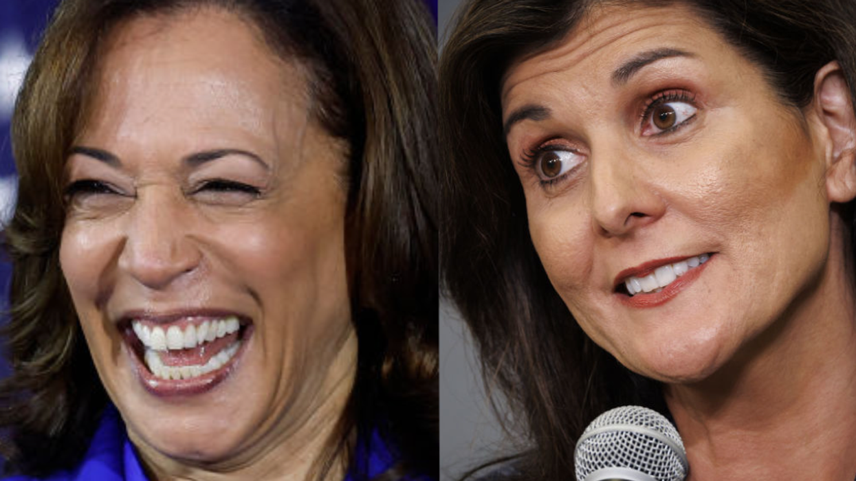 Nikki Haley adds unique touch when signing required pledge ahead of GOP presidential primary debate