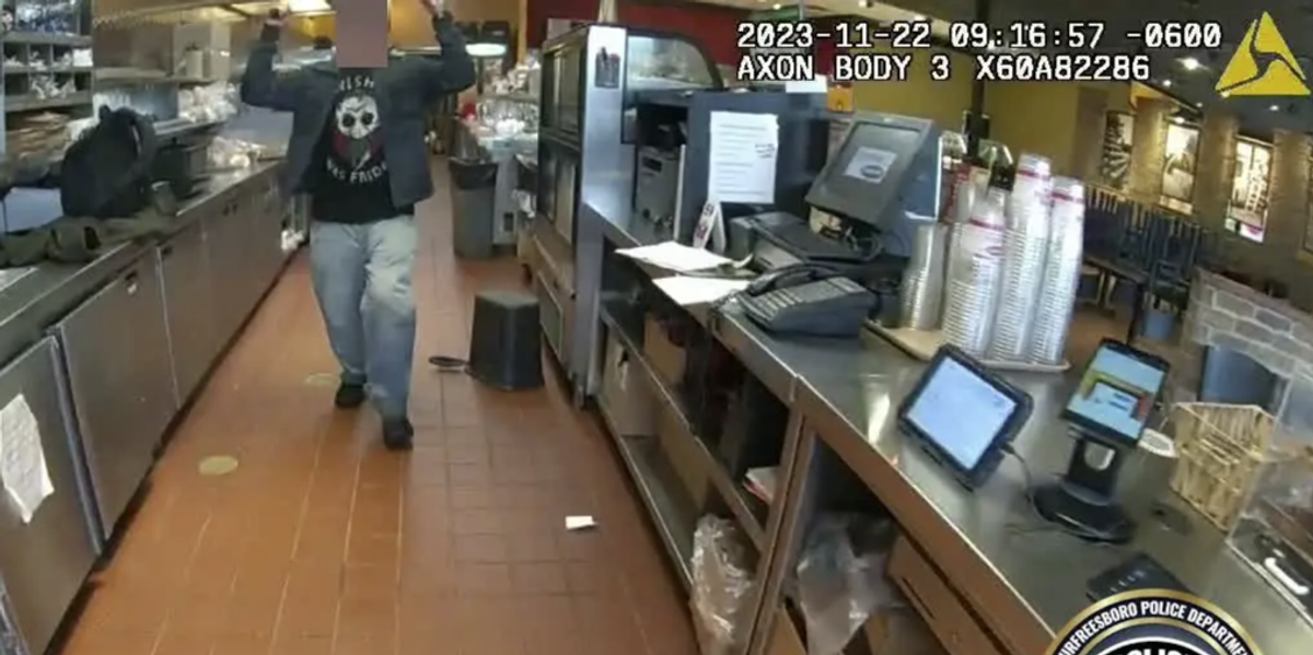 NextImg:Heart-pounding bodycam video shows police neutralizing Tennessee man wielding knives who allegedly tried to rob armored truck | Blaze Media