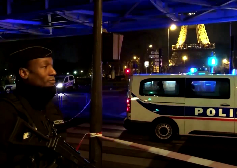 1 killed‚ 2 wounded near Eiffel Tower by man reportedly angry over deaths of Muslims and screamed: 'Allah akbar!'