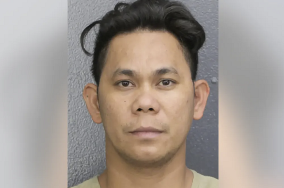 Cruise ship youth counselor admits to molesting several young girls‚ FBI says