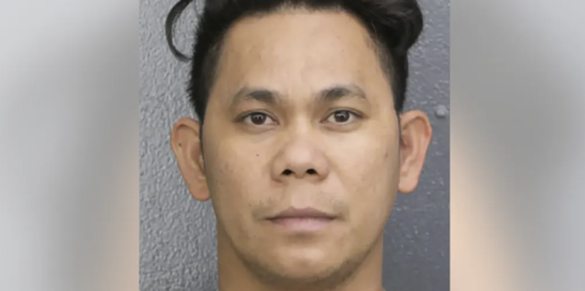 NextImg:Cruise ship youth counselor admits to molesting several young girls, FBI says | Blaze Media