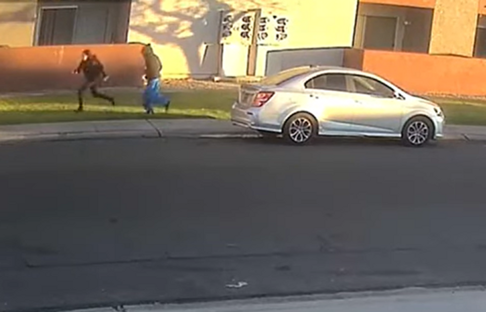 Video: Bone-chilling moment Arizona man‚ with 'history of violence‚' appears to try to kidnap 5th-grade girl walking to school