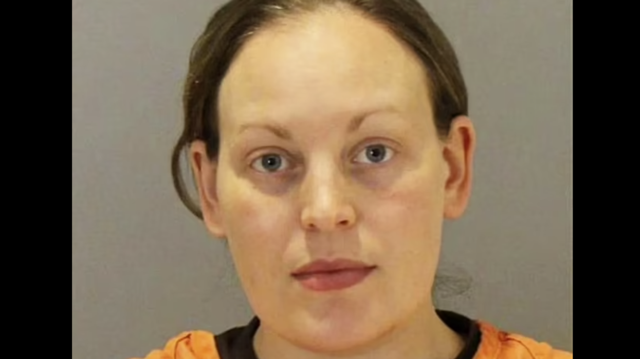 Nebraska prison guard convicted of sexually abusing murderer inmate and having baby with him avoids jail sentence