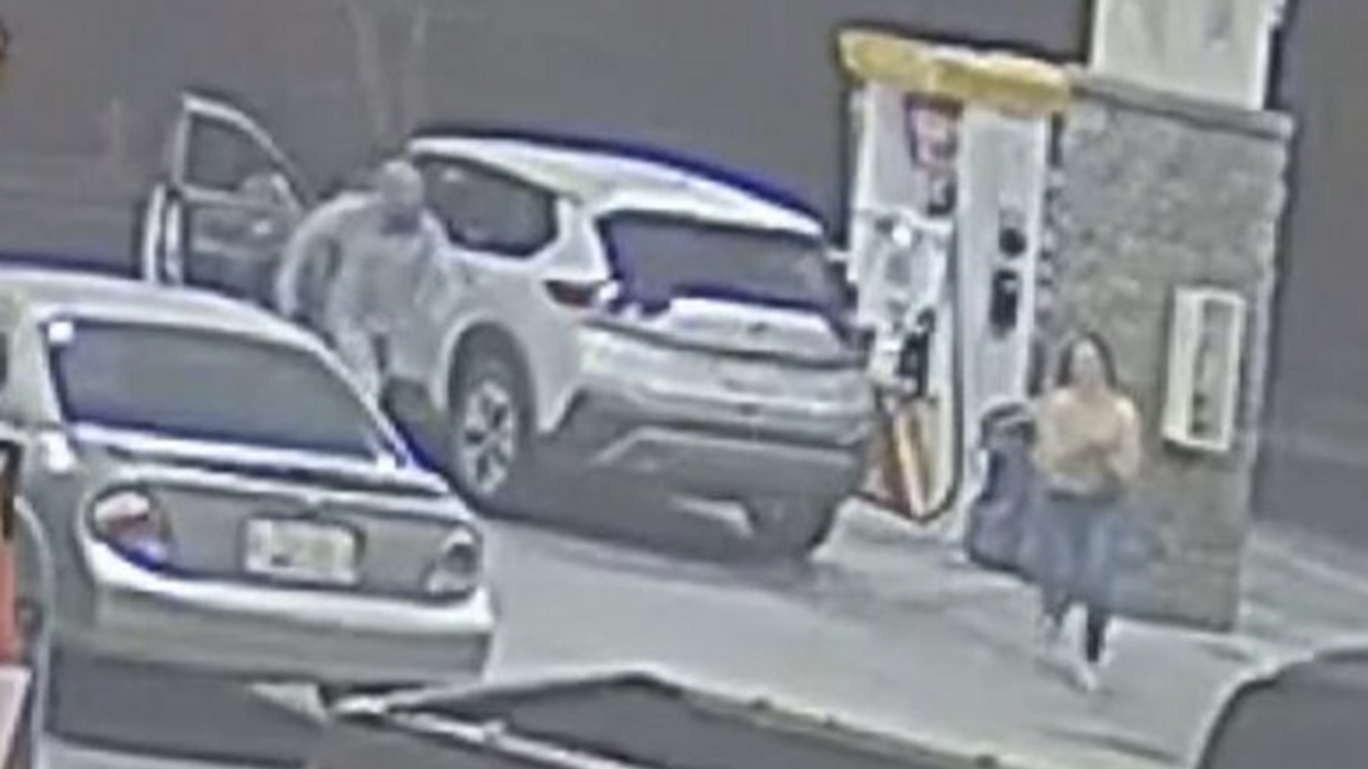 Chilling video shows woman trying to escape captor at Arizona gas station only to get brutalized; police asking for your help