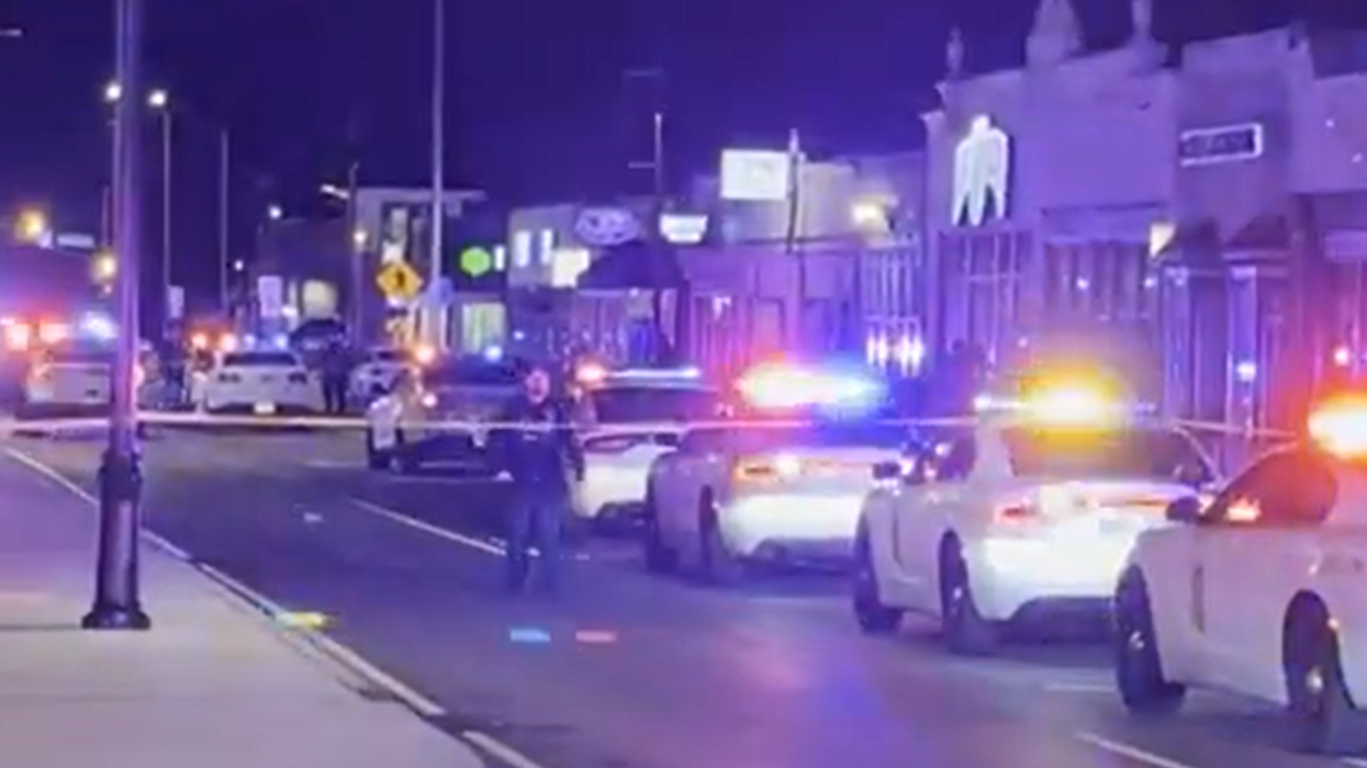 1 dead, 5 injured in shooting at Indianapolis bar, suspect is on the loose
