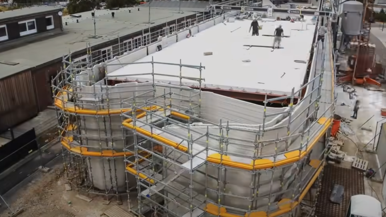 3D printing company builds German 'Wave House' in just 140 hours