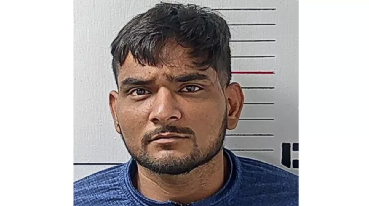 Dad is in the dark that he won $1 million jackpot until detectives explain to him that his lottery ticket had been stolen