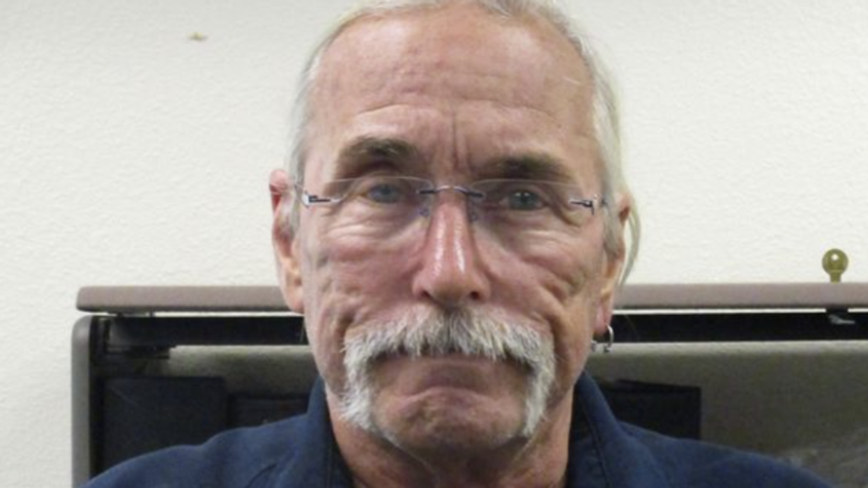 Manhunt launched for sex offender who allegedly threatened to assassinate Trump during border visit
