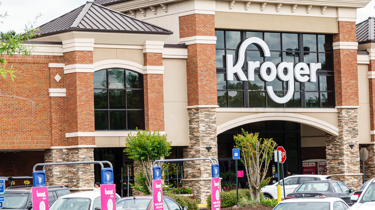 80-year-old man says he fought back after random attacker clobbered him in head in grocery store