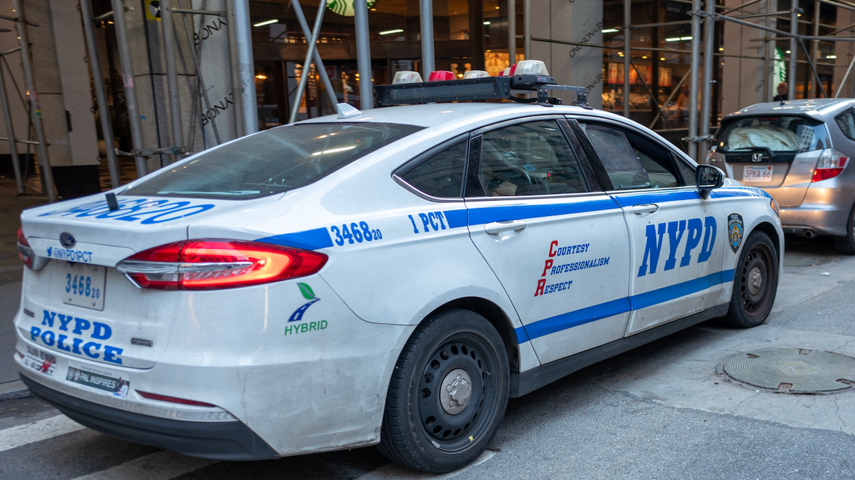 Masked male caught on video allegedly trying to kidnap 6-year-old boy while victim holds his father's hand on sidewalk