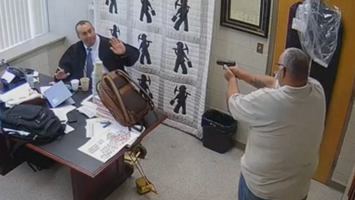 Kentucky sheriff who was accused of fatally shooting judge in his chambers indicted for murder