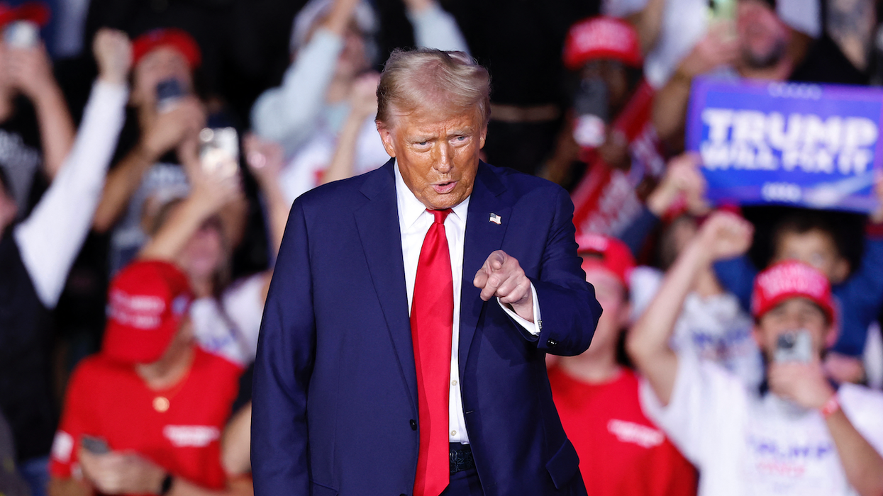 Beauty salon owner rips Trump supporters as 'hateful' and 'misogynistic.' Now she says her clients are 'dropping like flies.' | Blaze Media