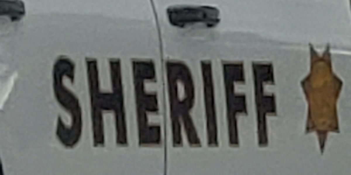 Brutal bar brawl video: Males in biker gear beat up lone man who’s called the N-word. Racism accusations, petition follow. Brutal bar brawl video: Males in biker gear beat up lone man who’s called the N-word. Racism accusations, petition follow.