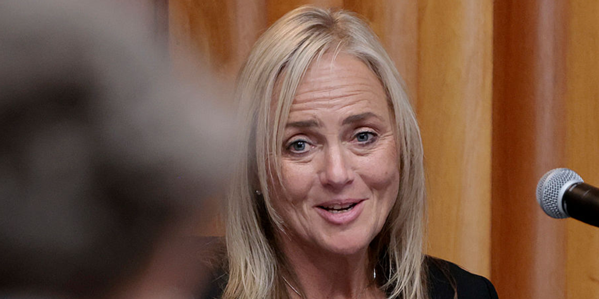 Judge accused of helping alien evade ICE through back door Judge accused of helping alien evade ICE through back door