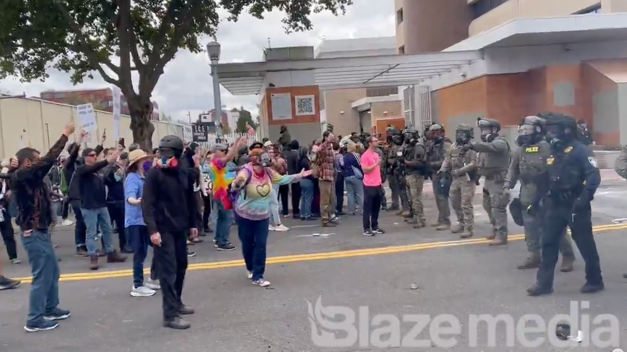 VIDEO: Federal agents clash with mob of Antifa-fueled, anti-ICE protesters in Portland