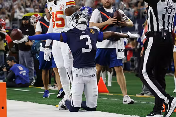 Cowboys avoid fine for controversial celebration that football fans love