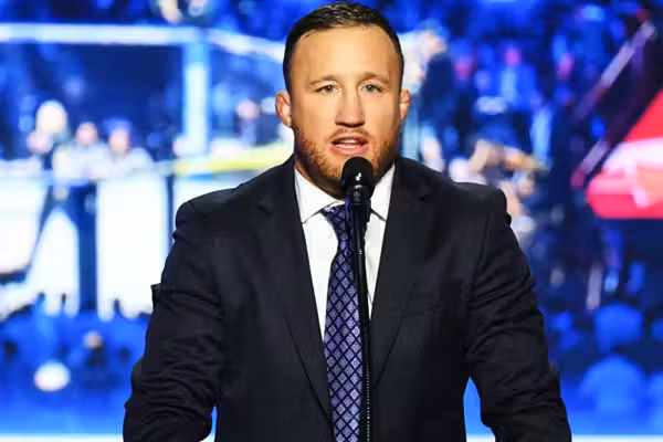 UFC champ: In America, there's one thing you should 'never' apologize for