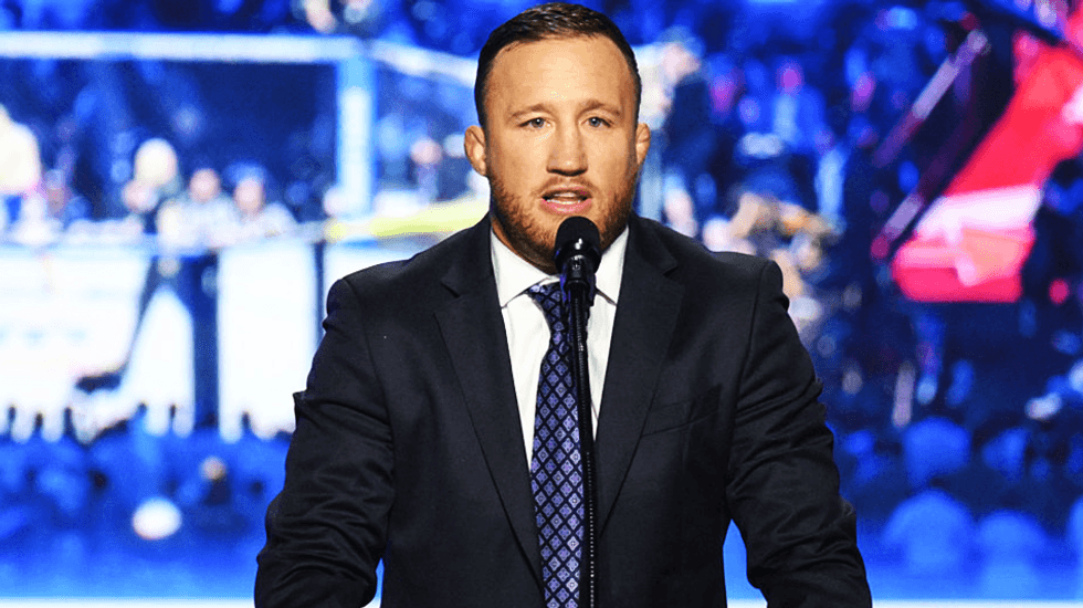 UFC champ: In America, there's one thing you should 'never' apologize for