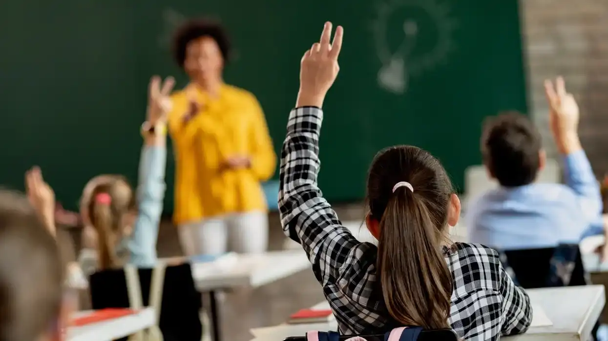 Islamic group whose leader celebrated terror attacks is reportedly working with Chicago Public Schools