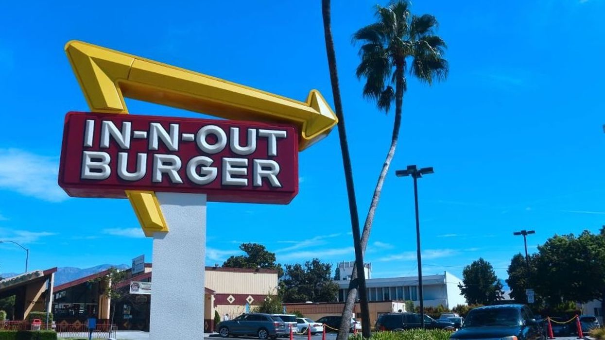 In-N-Out Burger confirms customers can thank Democrats for higher menu prices: 'The economy is kind of bad'