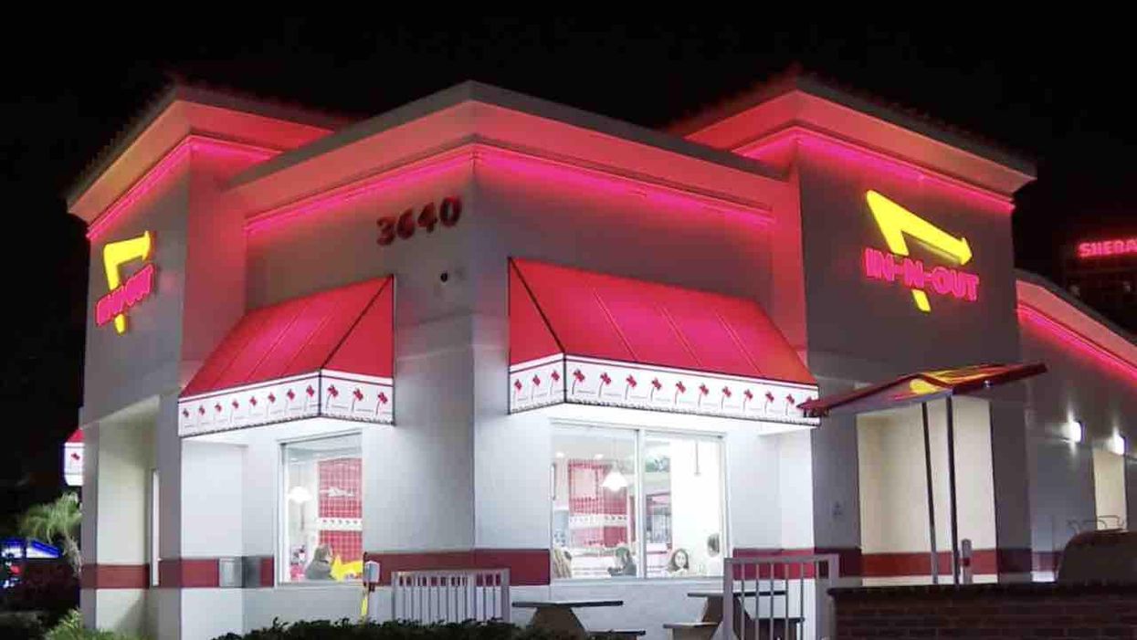 In-N-Out Burger in LA apparently remaining defiant as restaurants aren't checking customers' proof of vaccination — a violation of citywide mandate