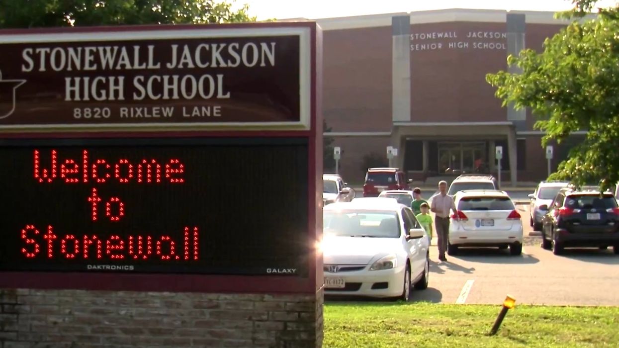 In reversal of broader trend, Virginia school board votes to restore schools' Confederate names