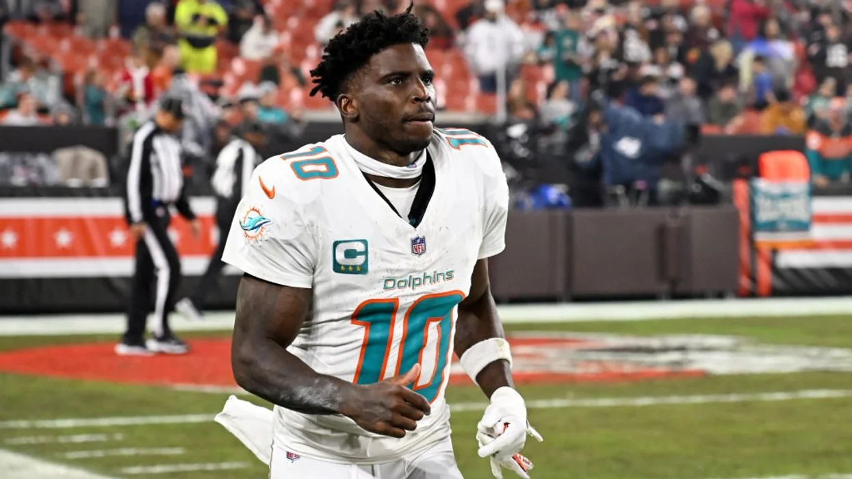 Indianapolis Colts cave to invisible mob, delete hilarious video poking fun at Tyreek Hill despite his approval