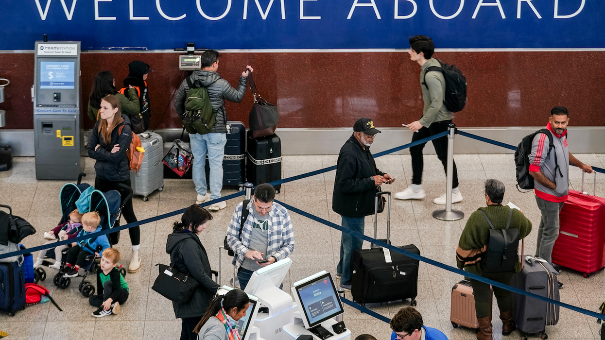 Insane brawl in Atlanta airport caught on video — and clip goes viral. No reported arrests.