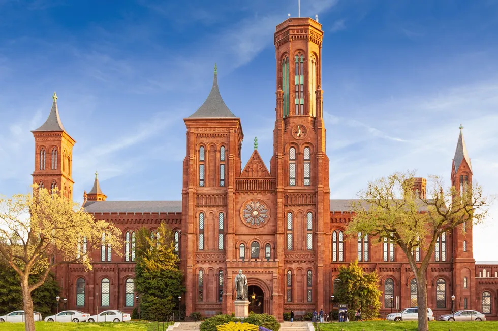 Instead of heroes, the Smithsonian feeds kids grievance lessons